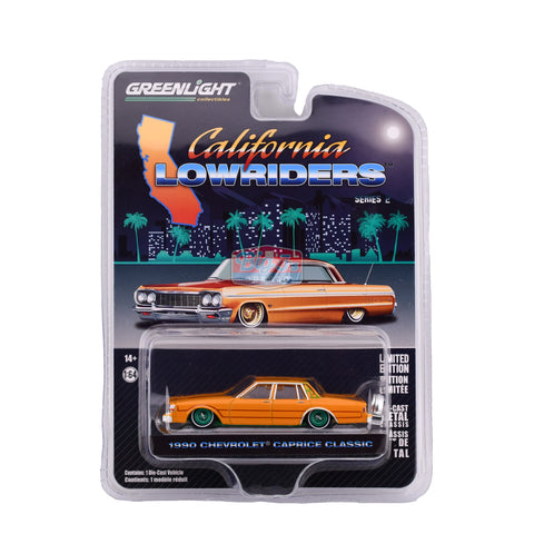 (Chase)1990 Chevrolet Caprice Classic California Lowriders Series 2 Greenlight Collectibles Big J's Garage