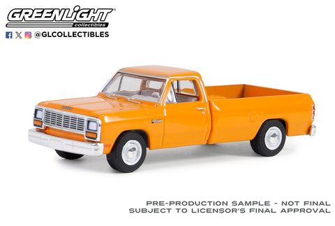 1982 Dodge Ram D-250 – DOT Orange Blue Collar Collection Series 13 1:64 6-Car Assortment Greenlight Collectibles - Big J's Garage