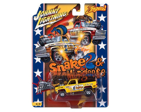 1981 Chevrolet Silverado Squarebody Zinger Split Snake & Mongoose Johnny Lightning - Big J's Garage