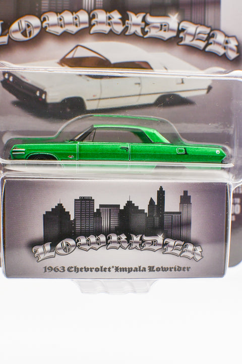 (Chase) 1963 Chevrolet Impala SS Lowrider Grey Greenlight Collectibles Mijo Exclusive