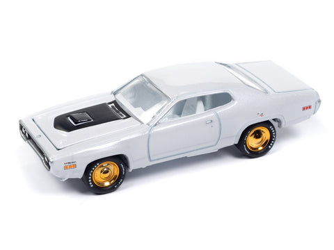 (Chase) 1971 Plymouth Road Runner Gloss Black Hobby Exclusive Johnny Lightning - Big J's Garage