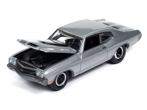 1970 Chevrolet Chevelle w/Enclosed Trailer Bryant Goldstone Silver w/Black Stripes Johnny Lightning Big J's Garage